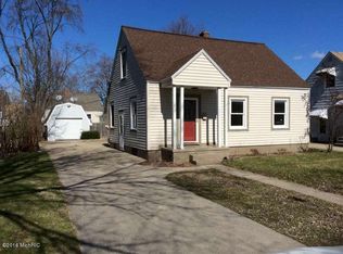 1288 W Summit Ave, Muskegon, MI 49441