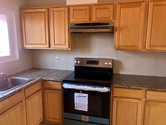 3rd image of 455 S 8th St APT 5