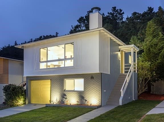 2nd image of 229 Catalina Ave