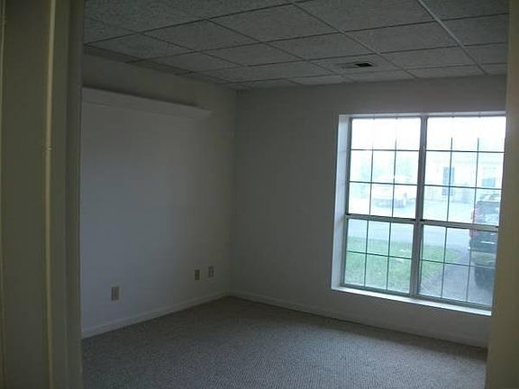 4th image of 1014 Harbour Dr