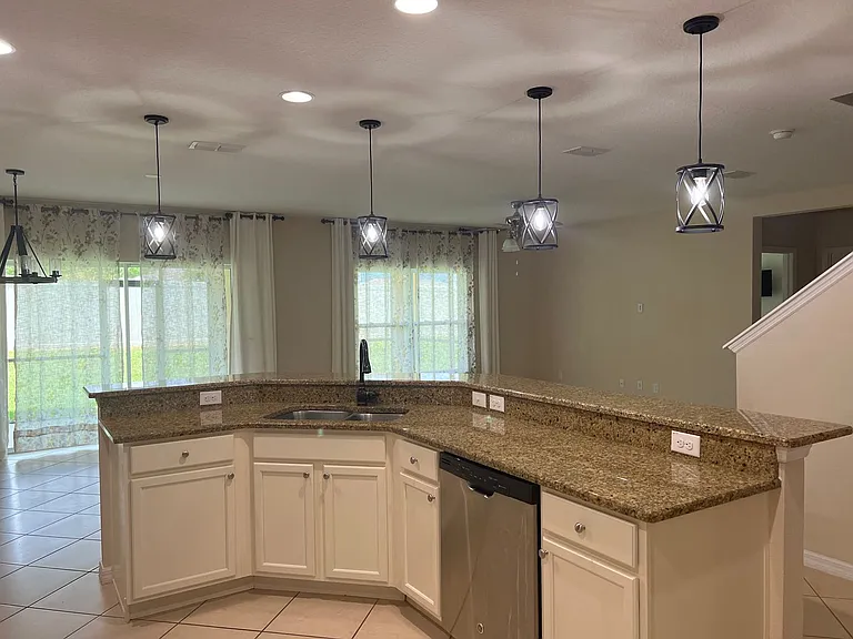 642 Andalusia Loop — Photo 25