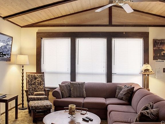 3rd image of 42565 Peregrine Ave