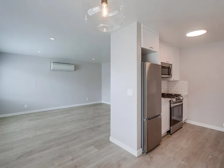 4449 Central Ave #7 — Photo 8