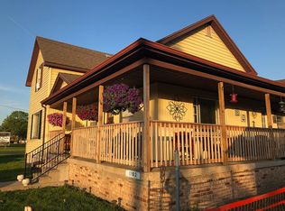 1102 Woodside Ave, Essexville, MI