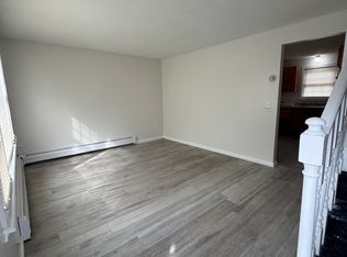 506-508 Grayson Dr, Springfield, MA 01119