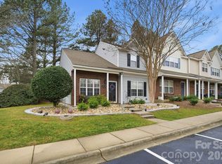 8376 Rudolph Rd, Charlotte, NC 28216