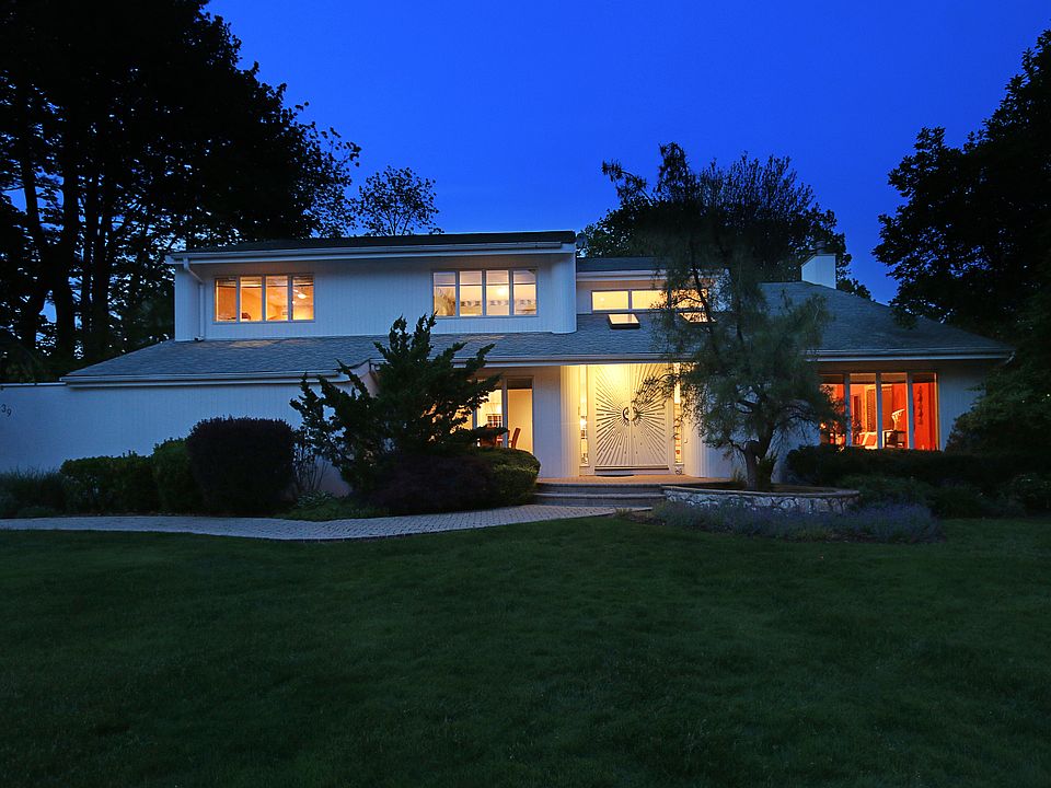 2nd image of 39 Shelter Ln