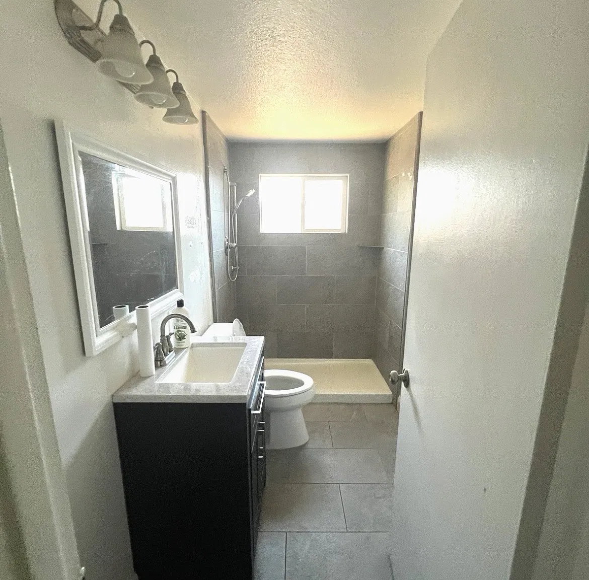 W Rutledge Way, Stockton — Photo 3