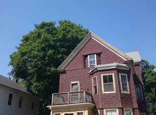 19 Oakwood St, Dorchester, MA 02124