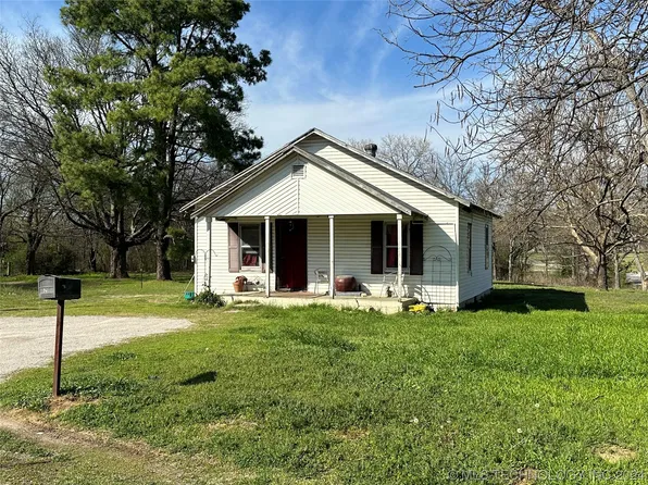 14 Spruce St, Lone Grove, OK 73443