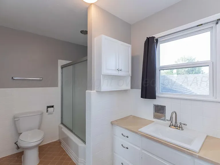 922 Mary Ellen St #B — Photo 3