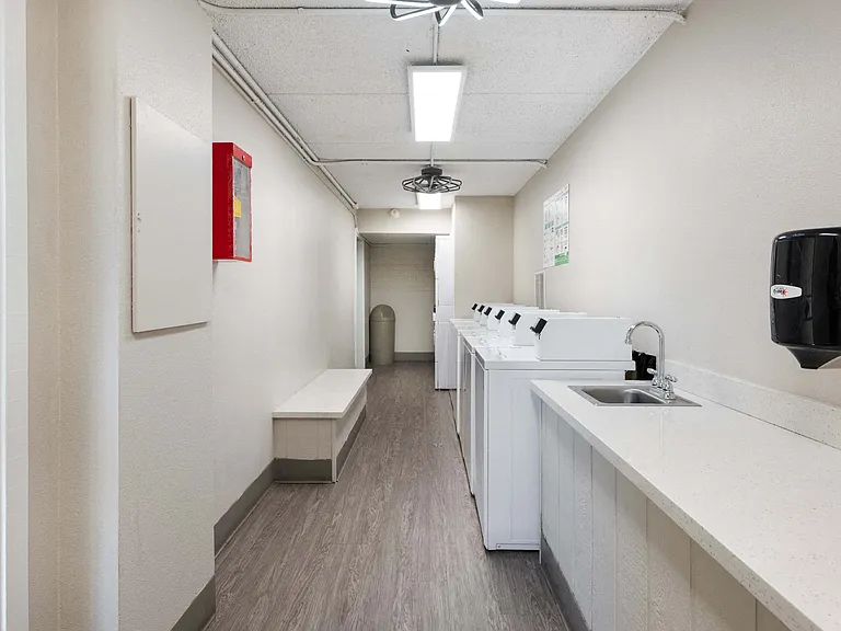 Arcadia Villa Apartments — Photo 24