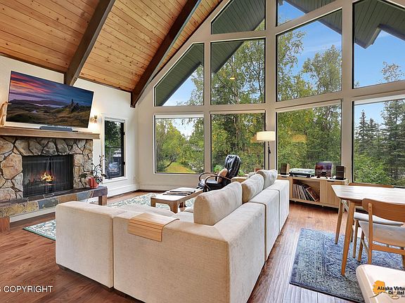 2nd image of 6856 Double Tree Ct
