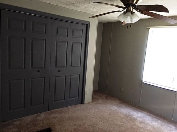 3rd image of 101 Leslie Cir