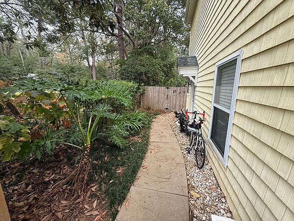 3rd image of 512 Williams St #B