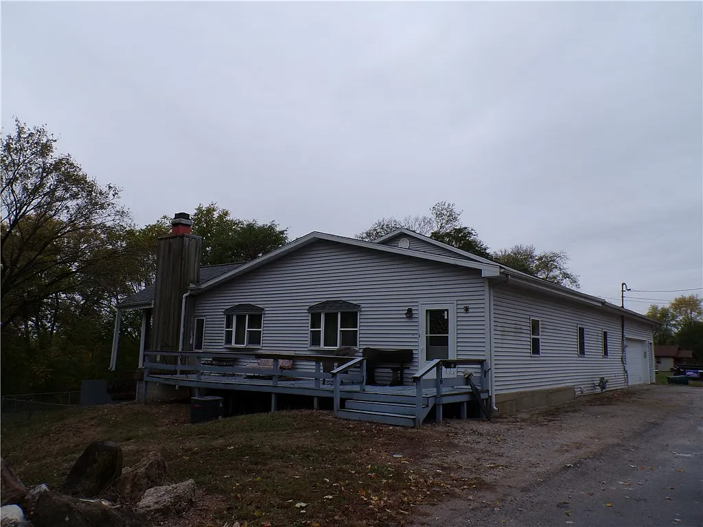 516 S 10th St photo 1
