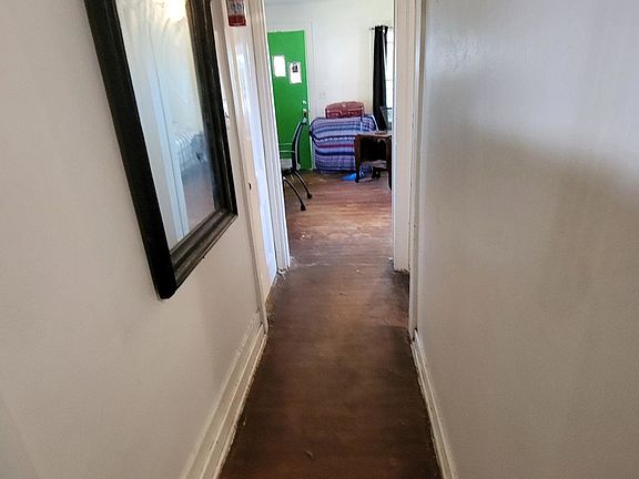 4th image of 13 Everett St