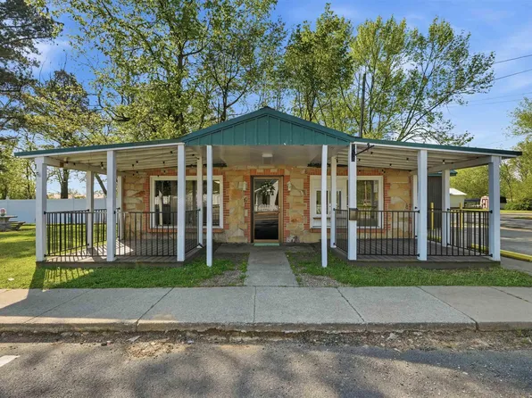 900 Main St, Pangburn, AR 72121