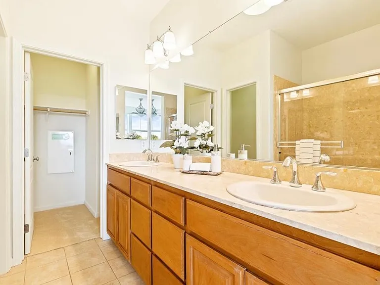 658 Luna Park Dr — Photo 16
