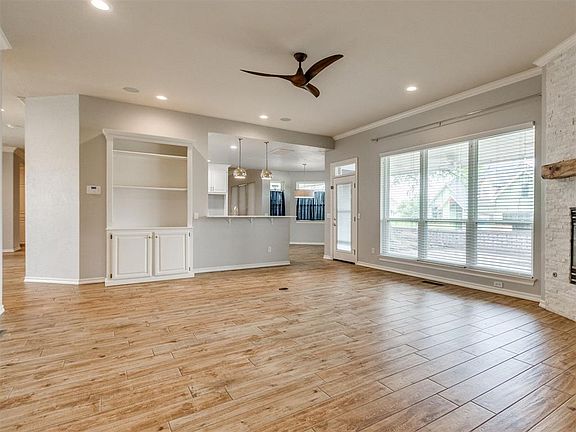 4th image of 10125 Millspaugh Way