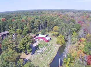 N2070 Cleghorn Rd, Waupaca, WI 54981