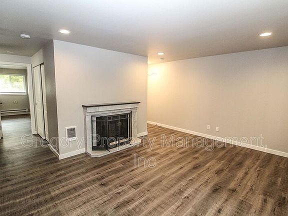 5th image of 14002 NE 181st Pl APT A304