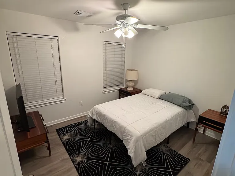 2232 Naomi St — Photo 14