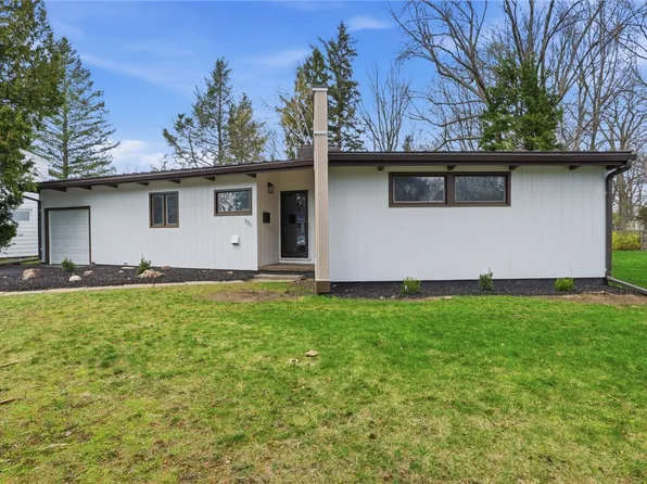 321 Brookview Dr, Rochester, NY 14617