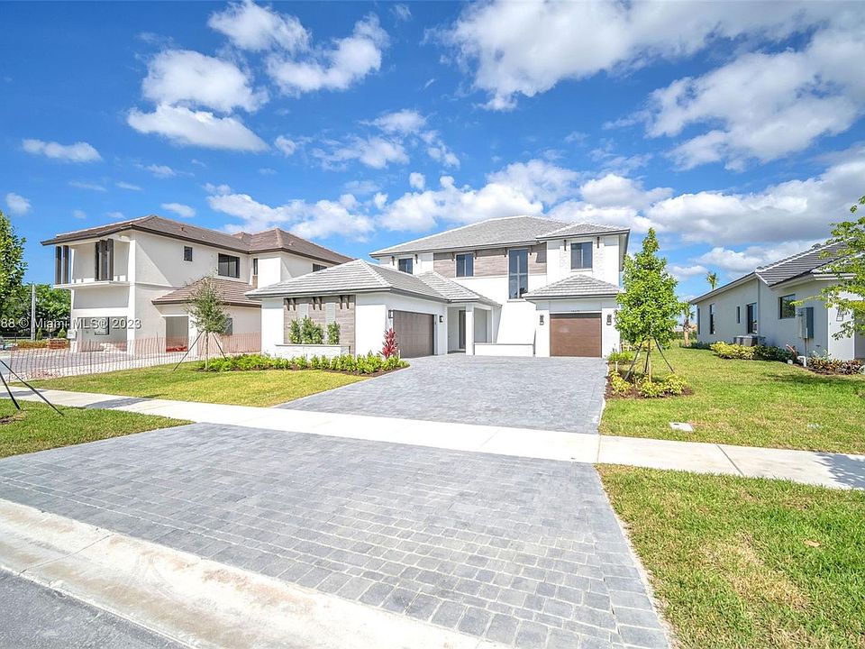 1st image of 10475 SW 57th Ct