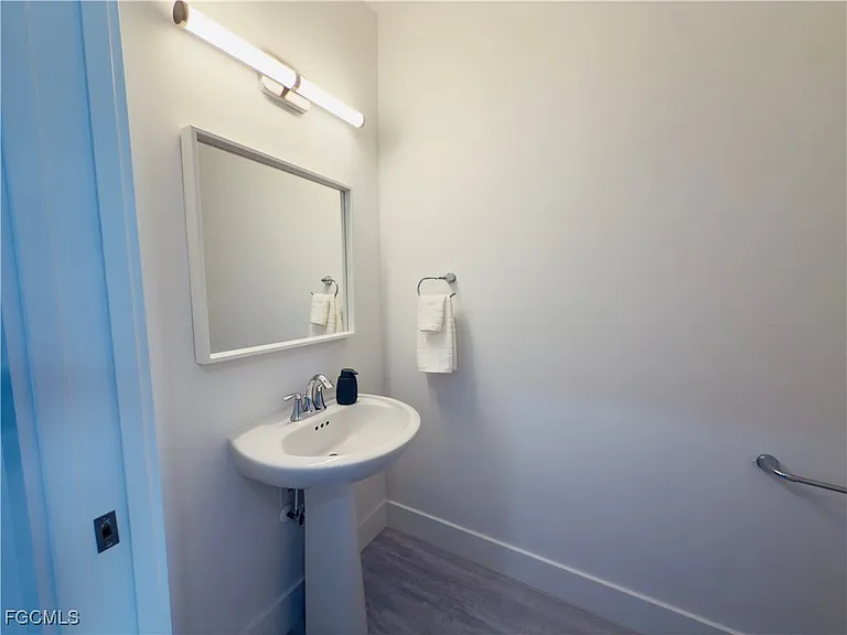 5865 Shell Cove Dr #105 — Photo 20