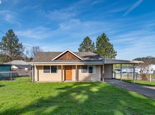 430 SE Carrol St, Winston, OR 97496