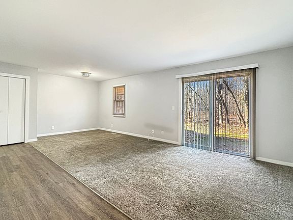 3rd image of 2642-2648 Kragspough Ct #2646