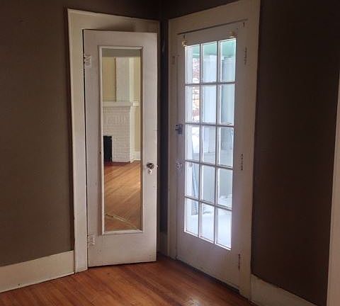 3rd image of 610 Beattie St