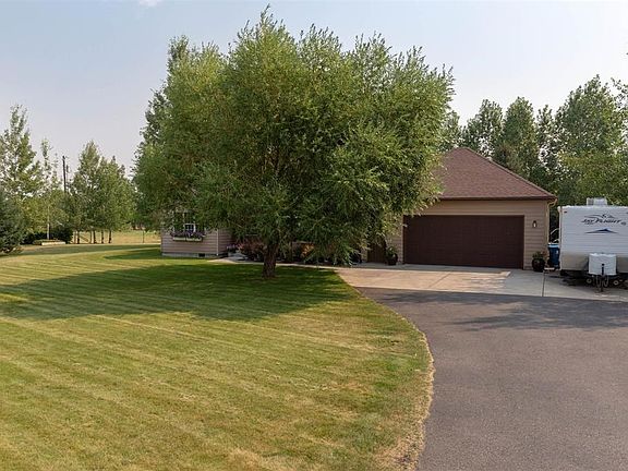 2nd image of 314 Lake Dr