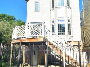 2025 N Sawyer Ave, Chicago, IL 60647