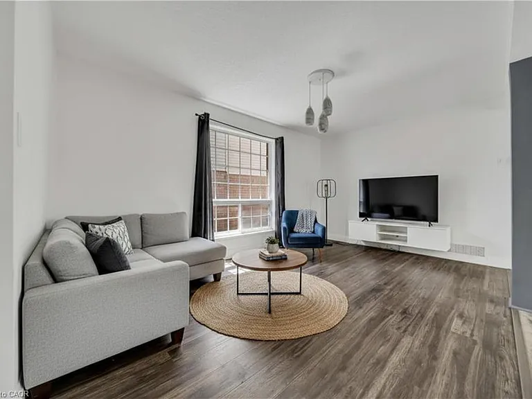 347 Keewatin Ave #MAIN LEVEL — Photo 7