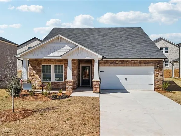 6902 Winchester Pl, Fairburn, GA 30213