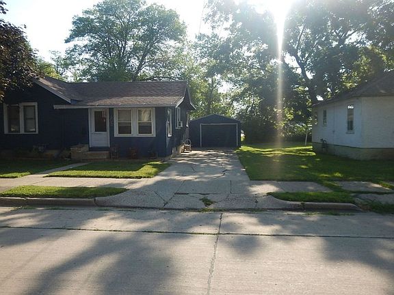 3rd image of 502 N Dewey St