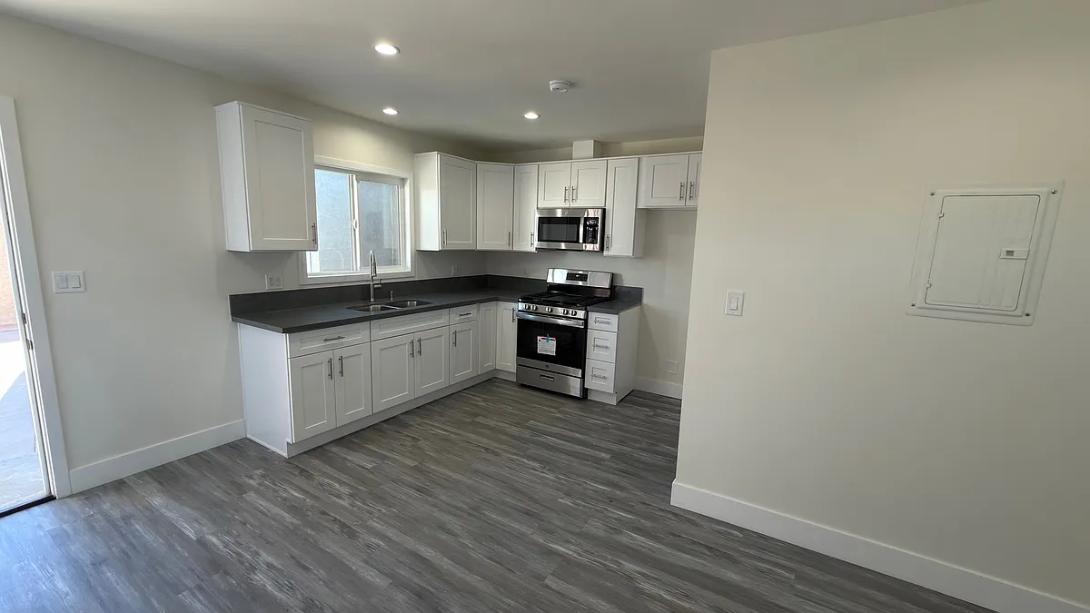 Kitchen and Dinning - 7006 1/2 Alcove Ave