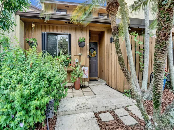 4172 S Pine Island Rd, Davie, FL 33328