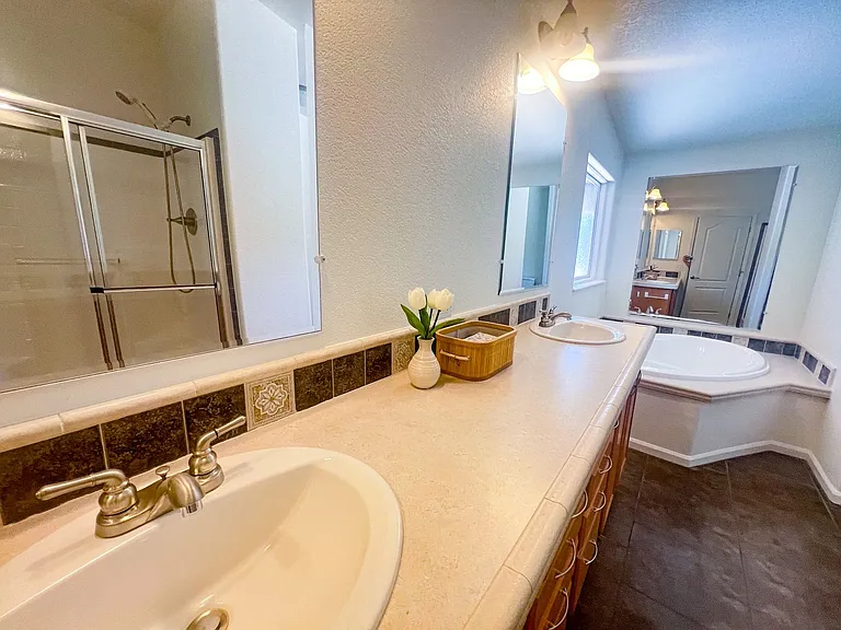 10830 E Oak Creek Trl — Photo 6