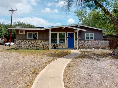 8302 Barranca Ave, San Antonio, TX, 78221