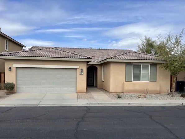 302 Sunny Meadow Pl, Brawley, CA 92227