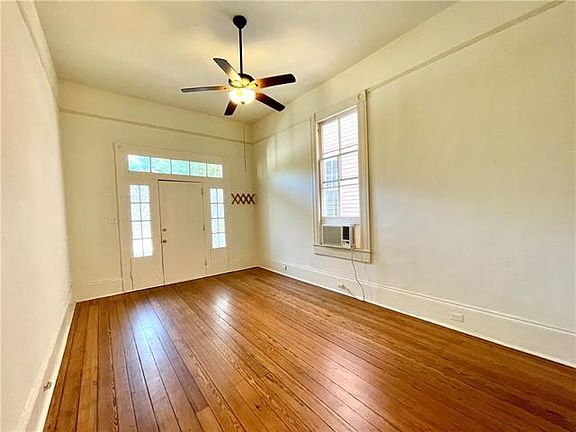 3rd image of 1438 Louisiana Ave
