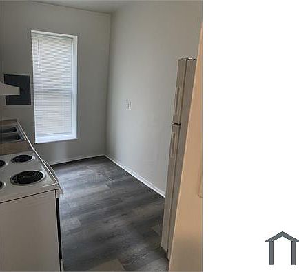 2nd image of 1324 Academy Ave APT D