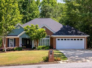 671 Shadow Wood Dr, Smiths Station, AL 36877