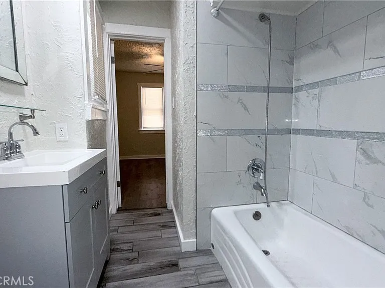 5023 Bakman Ave #2 — Photo 14