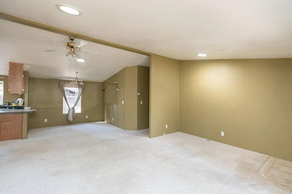 61066 Targee Dr — Photo 3