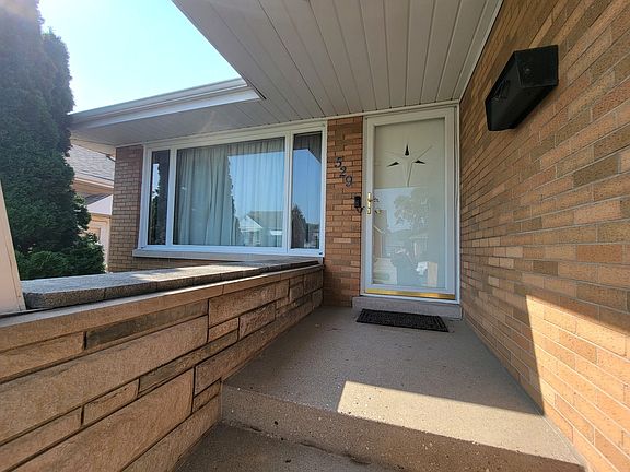 3rd image of 529 W 157th St