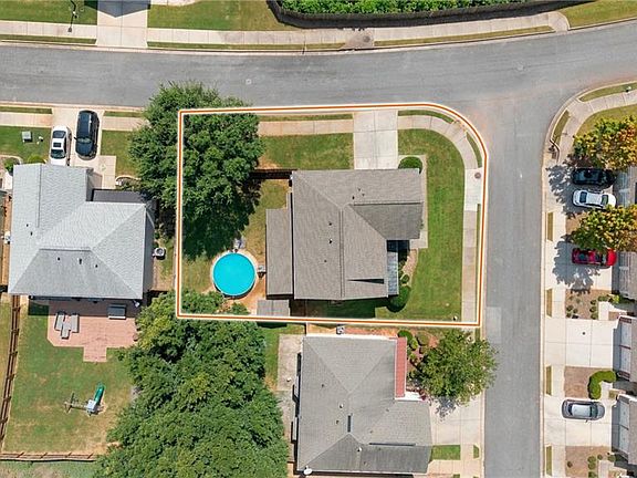 2nd image of 3602 Silver Brooke Ln NW